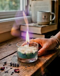 ¿Qué significa cuando la llama de tu vela se vuelve morada? 💜✨​